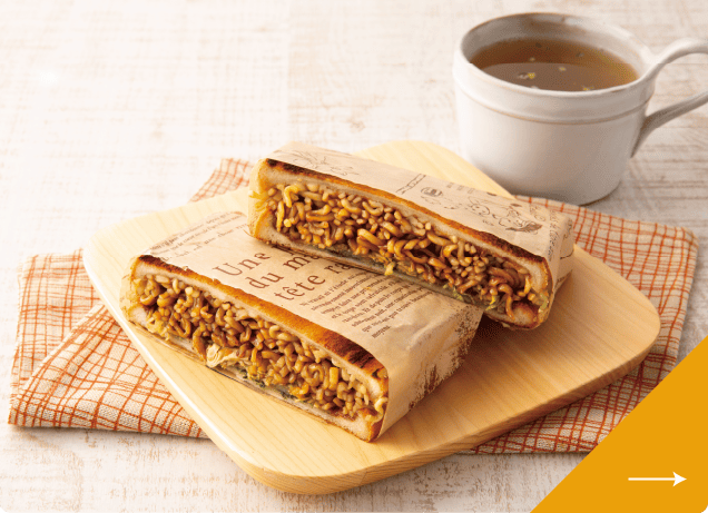 焼きそばホットサンド