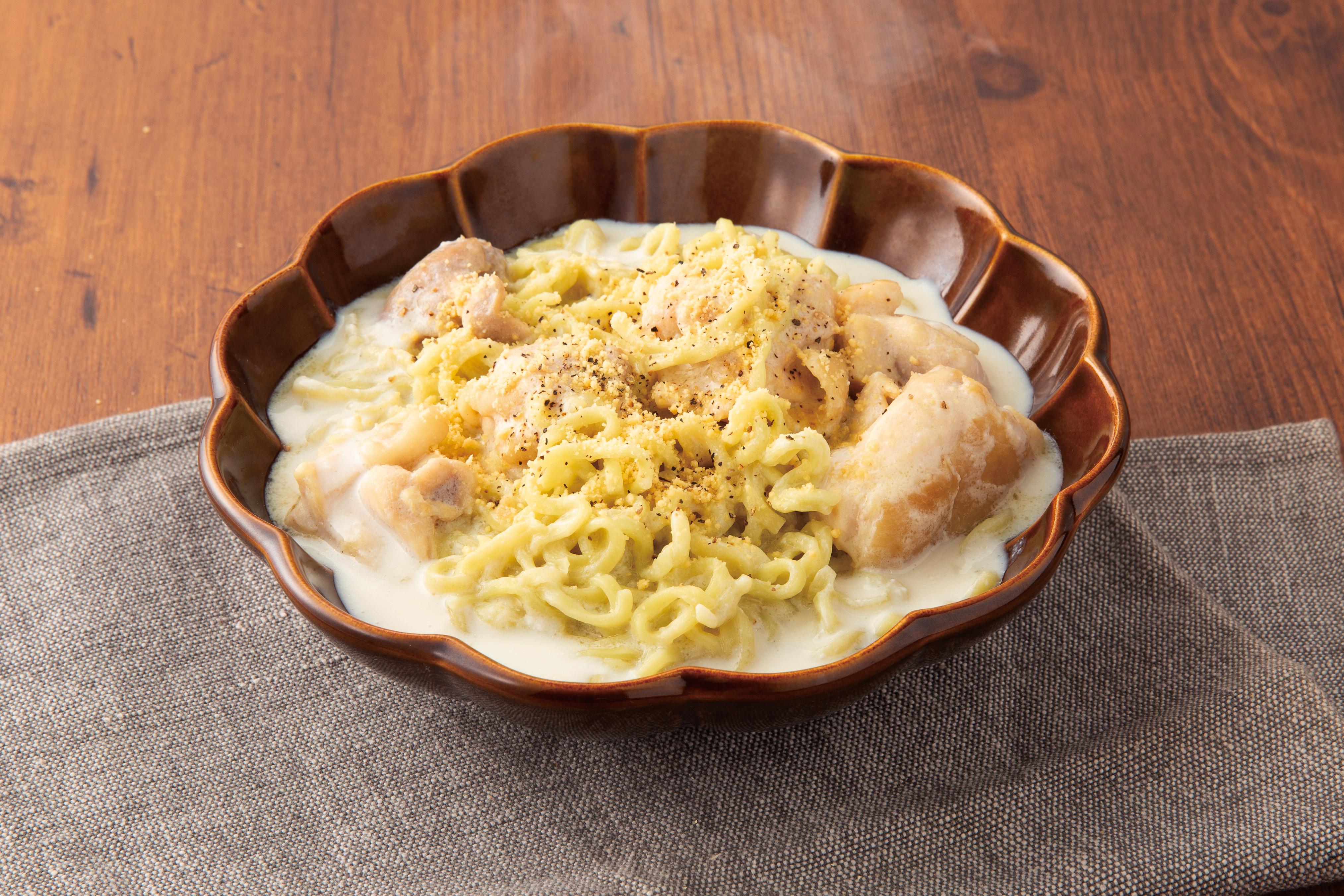 シュクメルリ風豆乳ラーメン